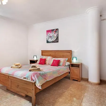 Villa Carolina Tias