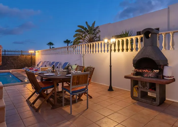 Carolina Villa *